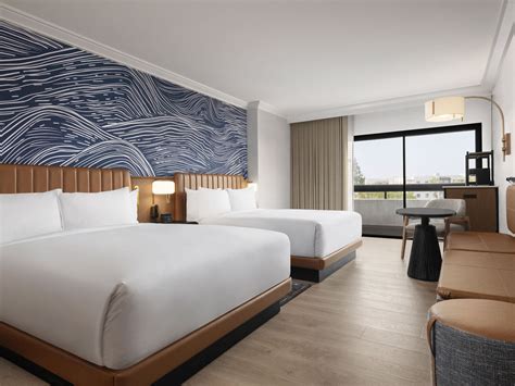 Hotel Rooms & Suites in Orange County | Hyatt Regency Irvine