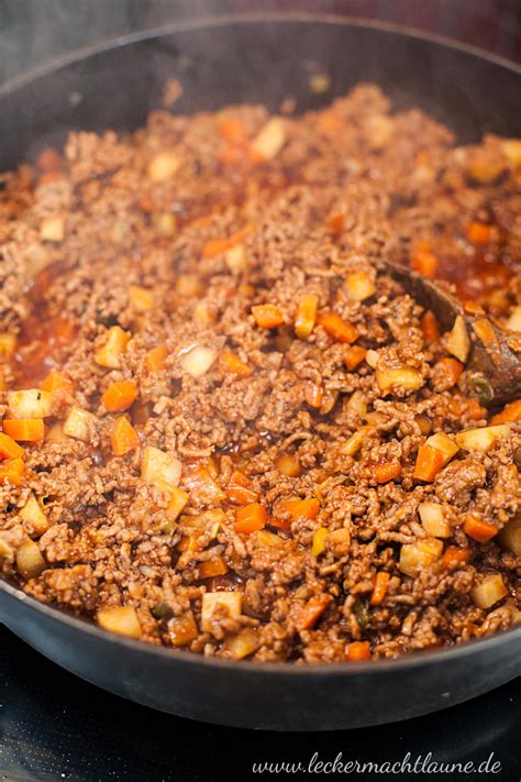 Lasagne al forno {frisch aus dem ofen}   lecker macht laune