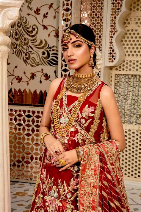 Crimson X Saira Shakira Scarlet Red Wedding Pakistani Suit | Naqshi ...