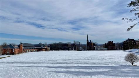 Wesleyan University GPA Requirements | Ivy Coach