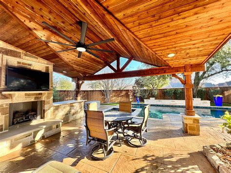 Backyard Landscape 的图像结果