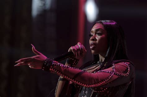 Photos: Tink’s ‘Thanks 4 Everything Tour’ in Chicago – Chicago Tribune