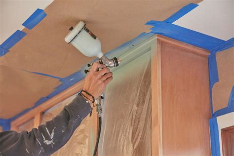 Using HVLP Sprayer Latex Cabinets 的图像结果