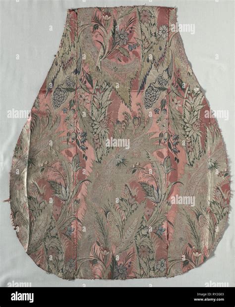 Half of a Chasuble, 1600s. Italy, 17th century. Silk; overall: 78.1 x ...