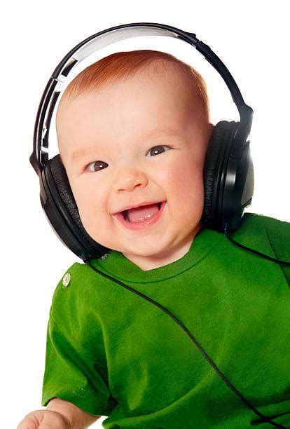 Image result for Toothless Lady Singing