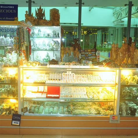 PRECIOUS JEWELLERY & HANDICRAFT (2025) All You Need to Know BEFORE You ...