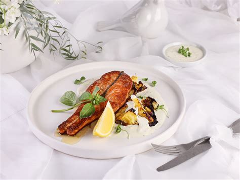 Salmon And Basil Cream Sauce at Ruth Madison blog