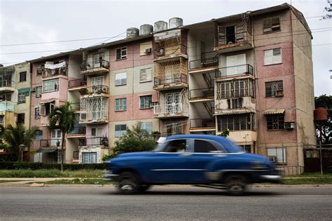 Living Structures In Cuba