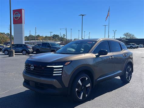 2026 Nissan® Kicks SR FWD at Pete Mankins Nissan