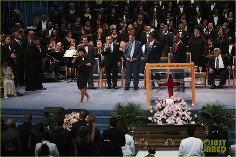 Full Sized Photo of fantasia barrino performs at aretha franklin ...