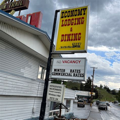 OREGON TRAIL MOTEL (Baker City) - Motel Reviews, Photos, Rate ...