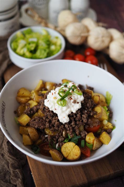 Syrniki (Quarkküchlein) - proteinreiches Frühstück das sättigt ...
