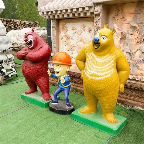 玻璃钢熊大熊二光头强雕塑玻璃钢彩绘雕像儿童乐园幼儿园公园摆件-阿里巴巴