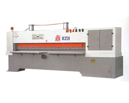 Pneumatic Veneer Clipper / Guillotine MQJ320