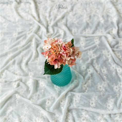 Mini Hydrangea – Madras Prop Store