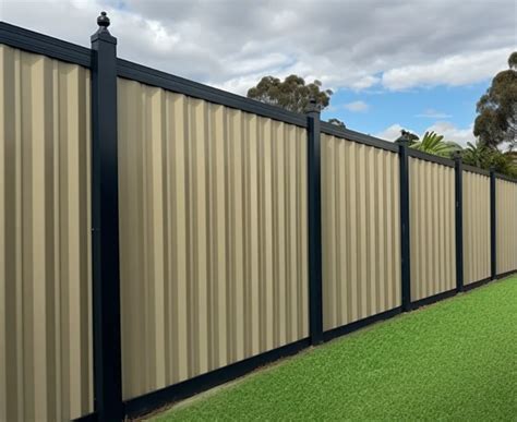 Colorbond Fencing Installation 的图像结果