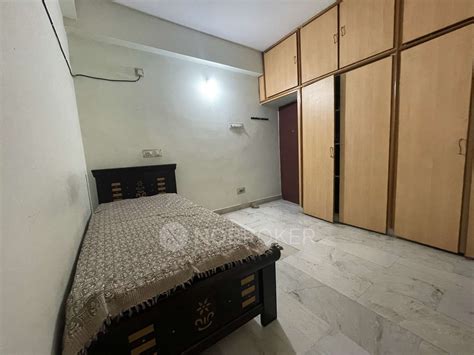 GSK Towers Kukatpally - Without Brokerage Semi-furnished 3 BHK Flat for ...