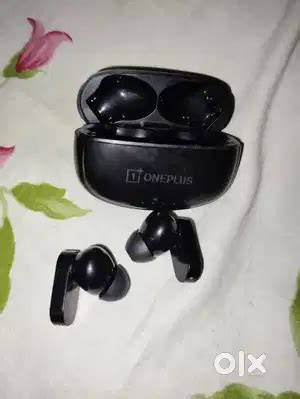 One plus earbuds - TVs, Video - Audio - 1827144644