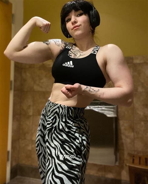 Amber (amberthevalkyrie)