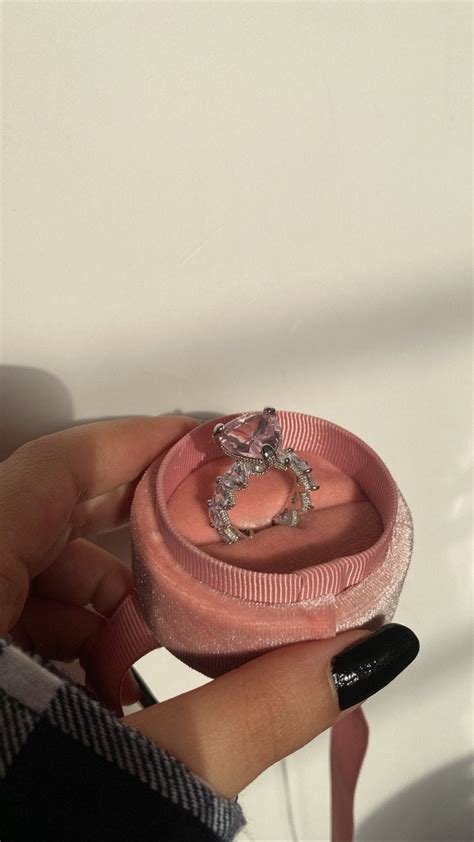 Icy queen ring – Sickdripzstore