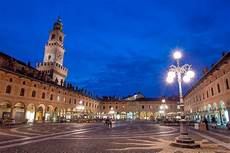 vigevano pavia piazza ducale vigevano pavia monumenti in lombardia vigevano pavia piazza ducale vigevano pavia monumenti in lombardia
