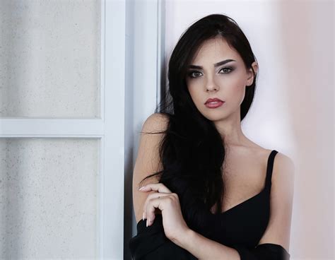 #1 OnlyFans Management & Marketing Agency – Big Bag Management