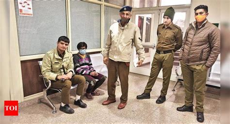 Shiv Kumar reaches GMCH for medical, father catches glimpse ...