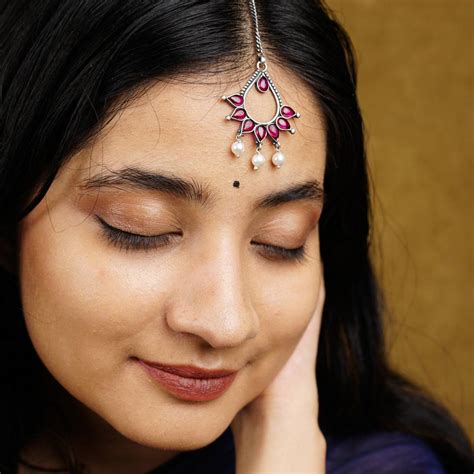 Buy Itihaas Maang Tika - Premium Silver Jewelry | House of Aadyaa