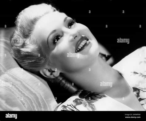 Tin Pan Alley USA, 1940 Director: Walter Lang Betty Grable Stock Photo - Alamy