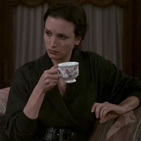 Lilith Sternin Bebe Neuwirth Cheers Icon | Bebe neuwirth, Lilith, Bebe