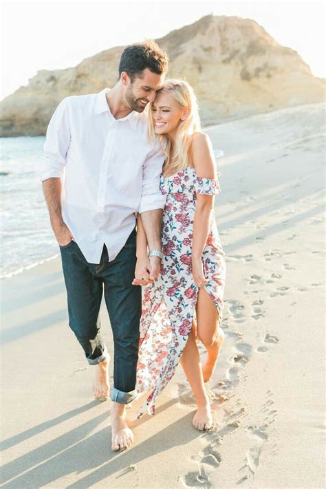 engagement photos summer