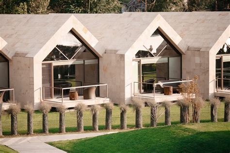 CASTEL MIMI WINE RESORT (Bulboaca) - Inn Reviews, Photos, Rate ...