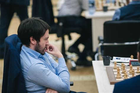 अजरबैजान के तैमूर रादजाबोव बने फीडे विश्व कप विजेता ,चीन के डिंग ...