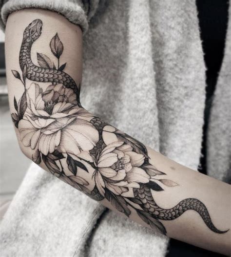 Pin by Melissa Simpson on Lower Right Leg Tattoo | Arm tattoos snake ...