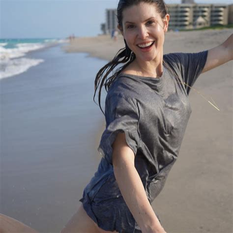 Amanda Cerny की बोल्डनेस ने मचाया बवाल, तस्वीरें देख फटी रह जाएंगी आंखें | Amanda Cerny Shared ...