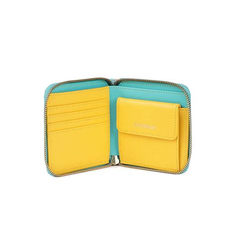 Buy Chumbak Tireless Fishmonger Mini Wallet - Teal at Amazon.in
