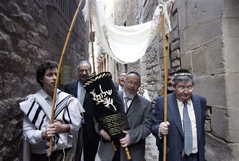 Spain extends citizenship law for Sephardic Jews | The Times of Israel