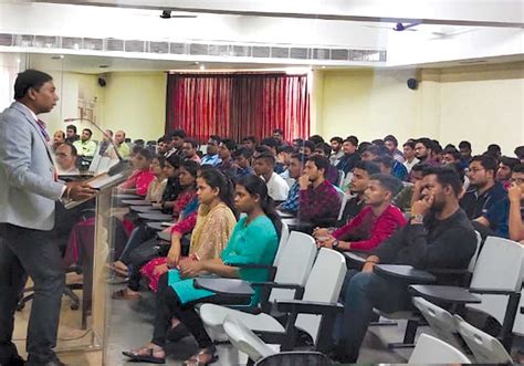 Industry Interface Cell organizes an expert talk on ‘R&D, Innovation ...