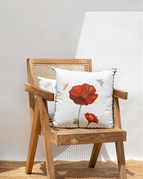 Swaying Poppy cushion Cover – Nicobar