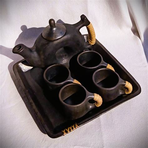 Longpi Black Pottery Tray Square – Terracotta by Sachii