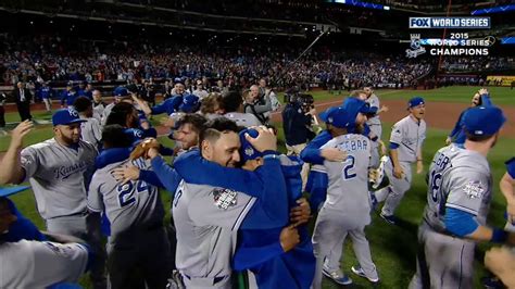 Royals rally in 9th and 12th to win 2015 World Series | 11/01/2015 ...