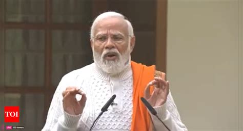 Breaking News Live: 'Indian Navy deploys three warships following ...