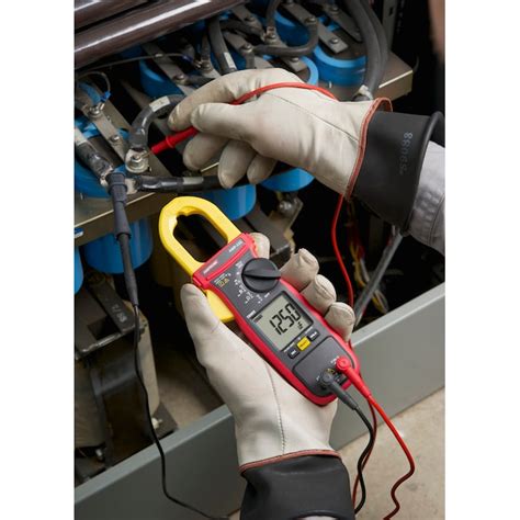 Amprobe Amprobe AMP-2XX Digital Display Clamp Meter Multimeter 600-Volt ...