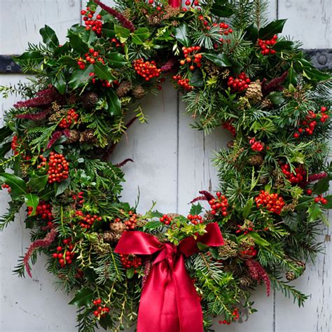 Christmas wreath workshops in Norfolk | Muddy Stilettos | Muddy Stilettos