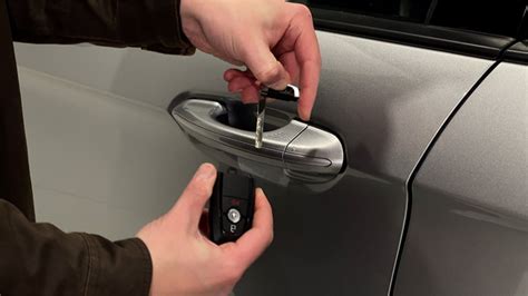 2019 Ford Edge Keyless Entry Code Location 的图像结果