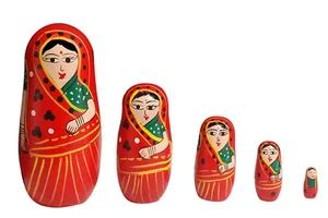 NESTING DOLLS