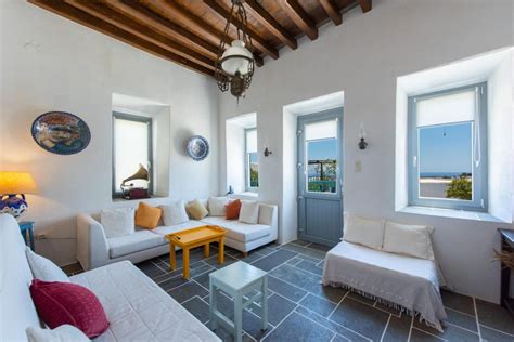 Doras traditional houses - Apollonia, Sifnos