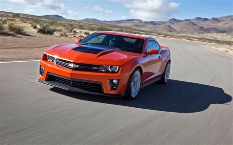 2015 Chevrolet Camaro ZL1 coupe review notes: Strong mechanicals, weak interior