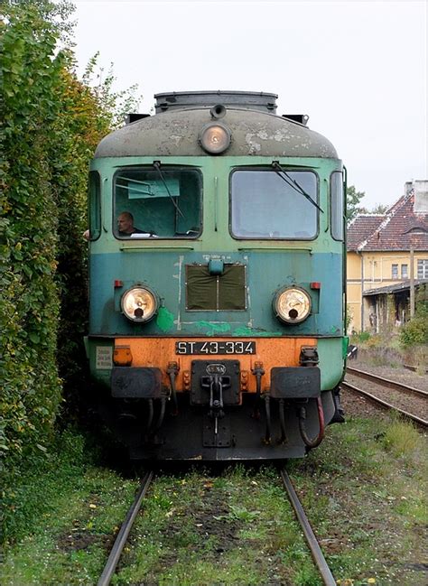 ST 43 - 200 kommt am 28.11.08 von Polen nach Forst - Bahnvideos.eu