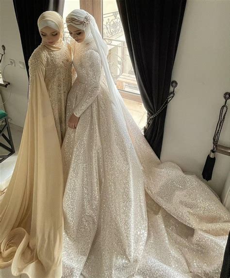 🌹 adlı kullanıcının m u s l i m a h panosundaki Pin | Tesettürlü gelin, Tesettürlü gelinlik ...